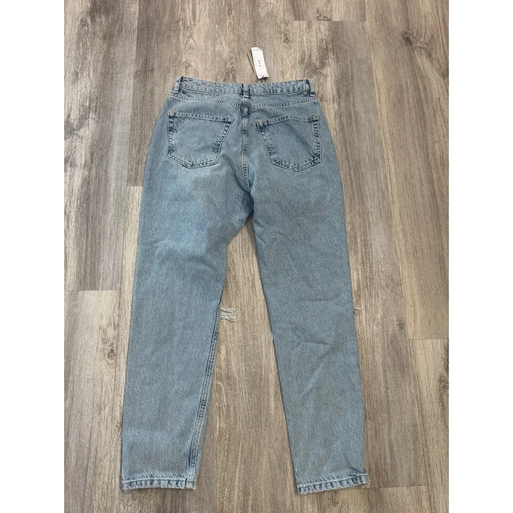Topshop Mom Jeans High Waisted Ripped Knee Light‎ Wash Blue Womens Size 29 NWT